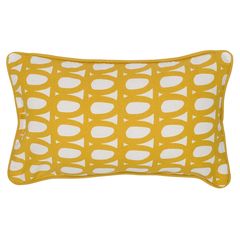 Чехол на подушку с принтом Twirl горчичного цвета из коллекции Cuts&Pieces, 30х50 см, Tkano