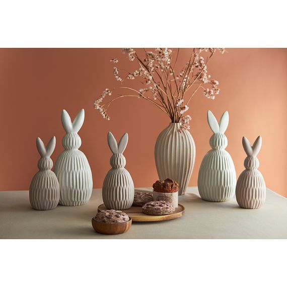 Декор из фарфора бежевого цвета Trendy Bunny из коллекции Essential, 9,2х9,2x22,6 см, Tkano, изображение 3
