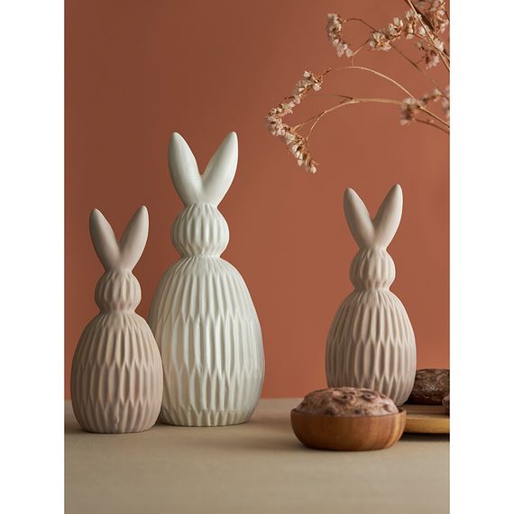 Декор из фарфора бежевого цвета Trendy Bunny из коллекции Essential, 9,2х9,2x22,6 см, Tkano, изображение 4