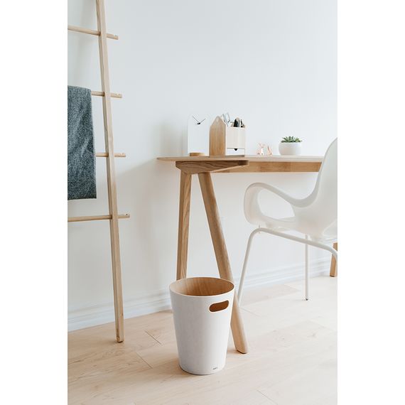 Корзина для мусора Woodrow, 7,5 л, белая/дерево, UMBRA, изображение 3
