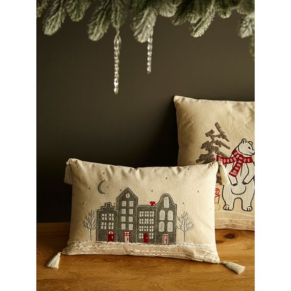 Подушка декоративная Snowy Town из коллекции New Year Essential, 30х45 см, Tkano, изображение 4