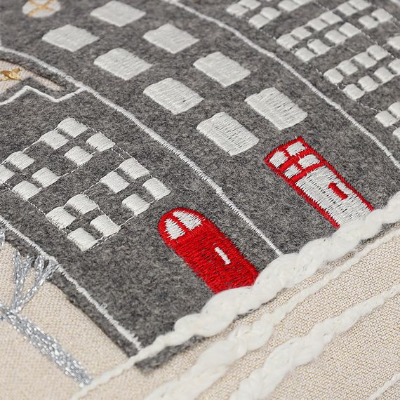 Подушка декоративная Snowy Town из коллекции New Year Essential, 30х45 см, Tkano, изображение 12