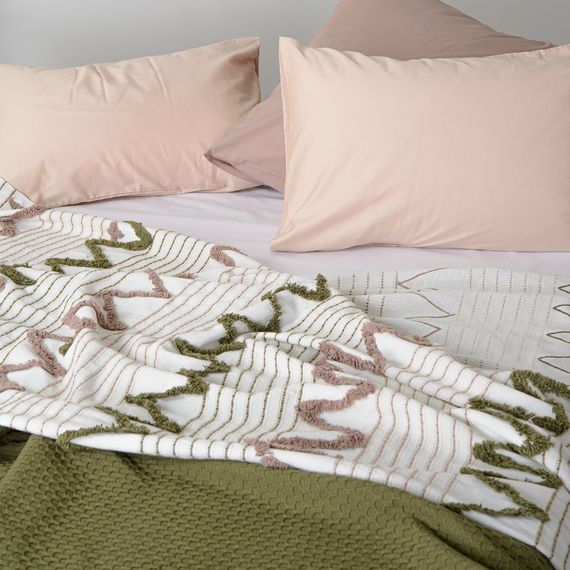 Покрывало из хлопка с бахромой оливкового цвета из коллекции Ethnic, 230х250 см, Tkano, изображение 5