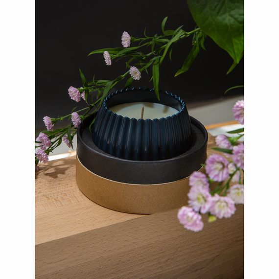 Свеча ароматическая Cypress, Jasmine & Patchouli из коллекции Edge, синий, 30 ч, Tkano, изображение 12