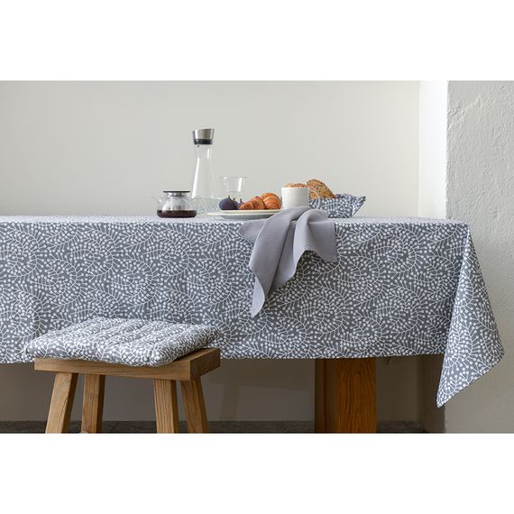 Скатерть серого цвета с принтом Спелая Смородина из коллекции Scandinavian touch, 170х170 см, Tkano, изображение 2